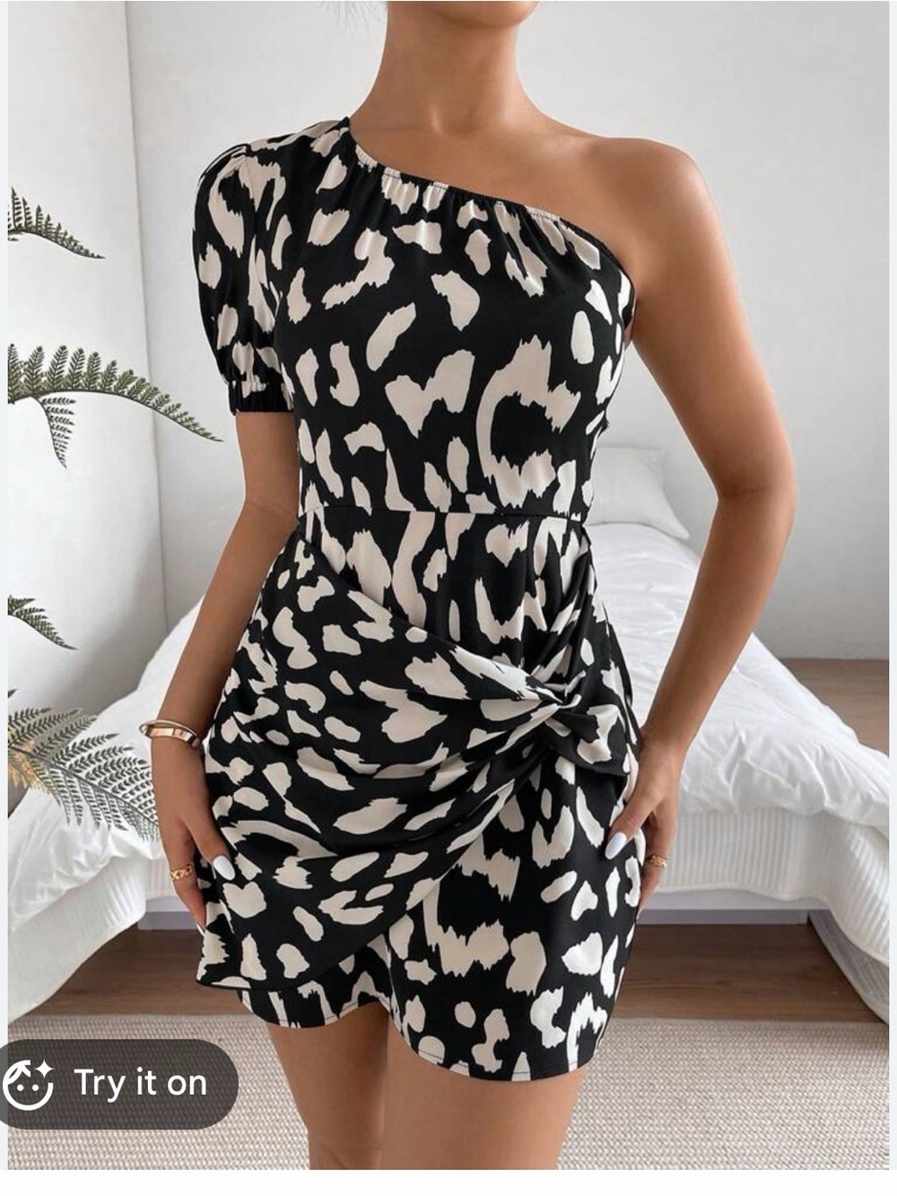One-Shoulder Black and White Animal Print Mini Dress sz Large worn once